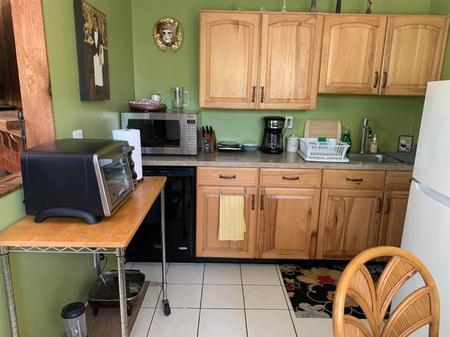 One Bed Suite Near Beaches And Downtown Сарасота Екстериор снимка