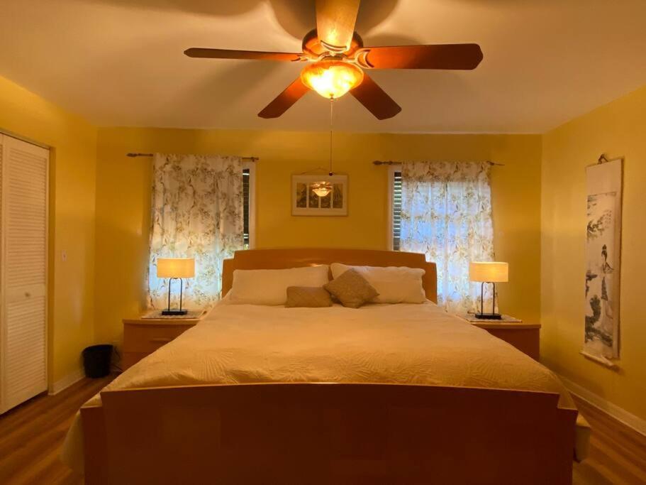 One Bed Suite Near Beaches And Downtown Сарасота Екстериор снимка